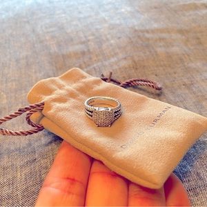 Authentic - David Yurman Petite Wheaton Pavé Diamond Ring 7.5
